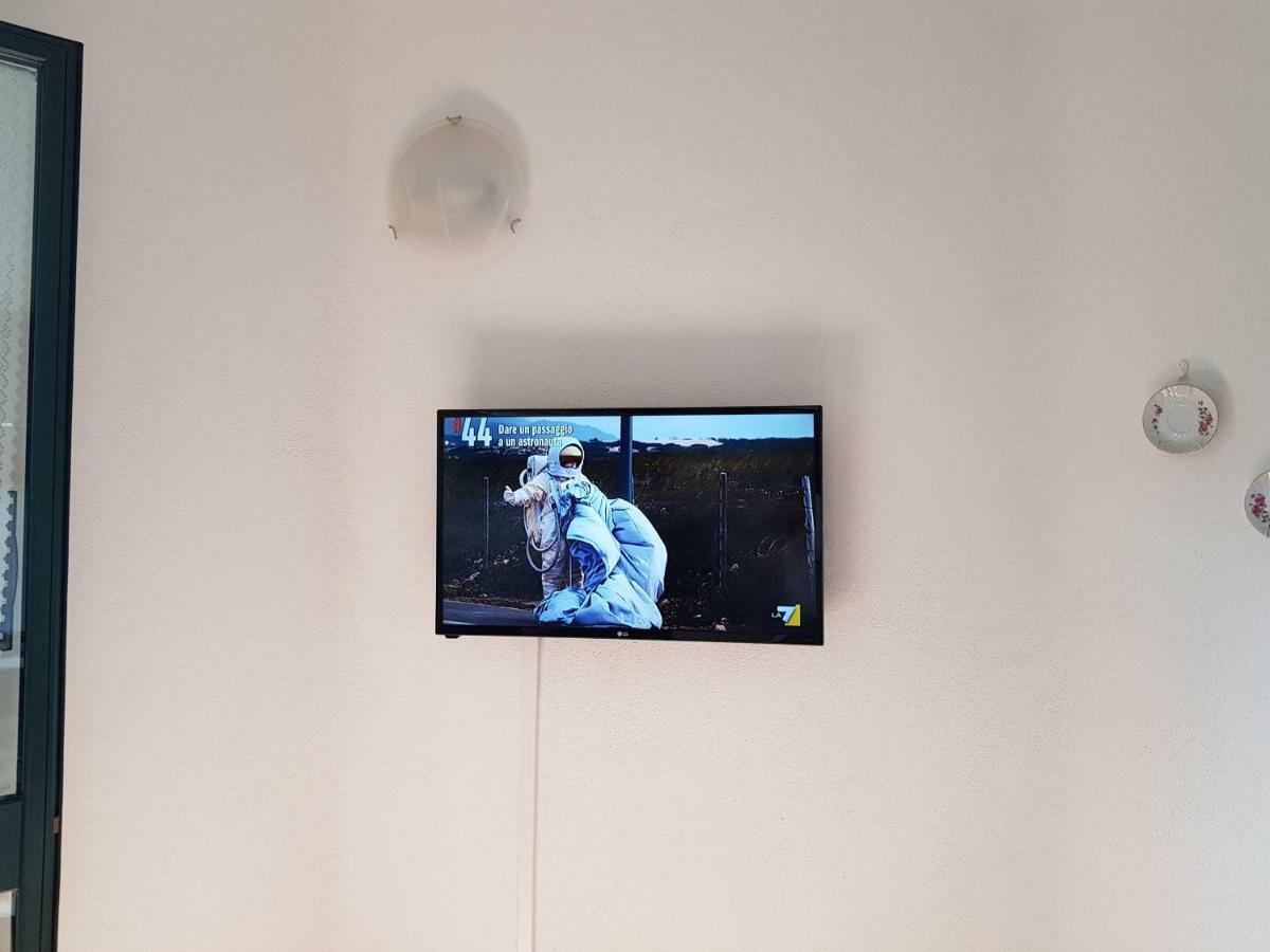 Borgo Lu Canali Da Gavino Apartman Badesi Kültér fotó