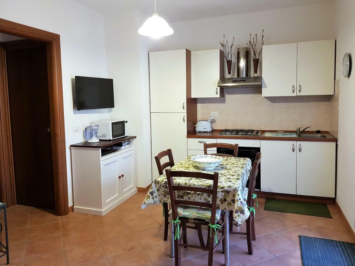 Borgo Lu Canali Da Gavino Apartman Badesi Kültér fotó